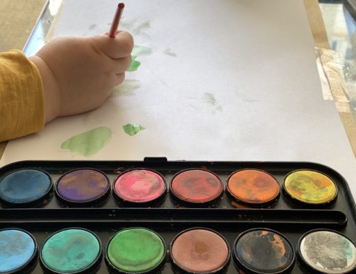 découverte de la peinture pour notre petit garçon