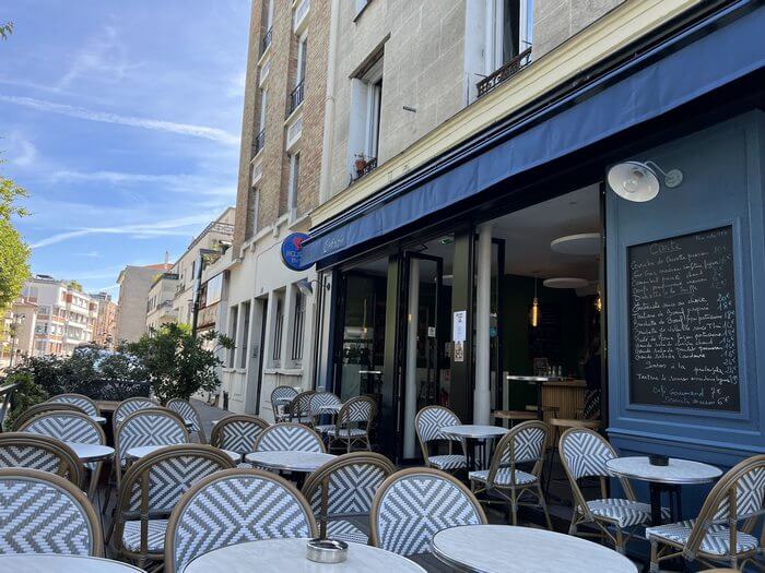 Café Lola rue de colombes à asnieres sur seine